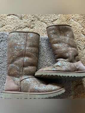 Vtg | Rare UGG Chestnut Boots